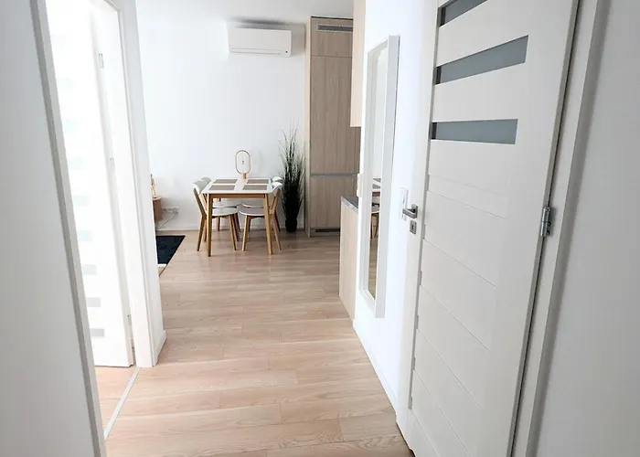 Modern 2-rm With Parking At Warsaw's Heart - Wola شقة وارسو